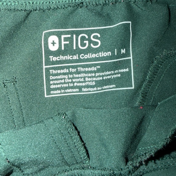 Figs Racing Green Scrub Set - Picture 3 of 3